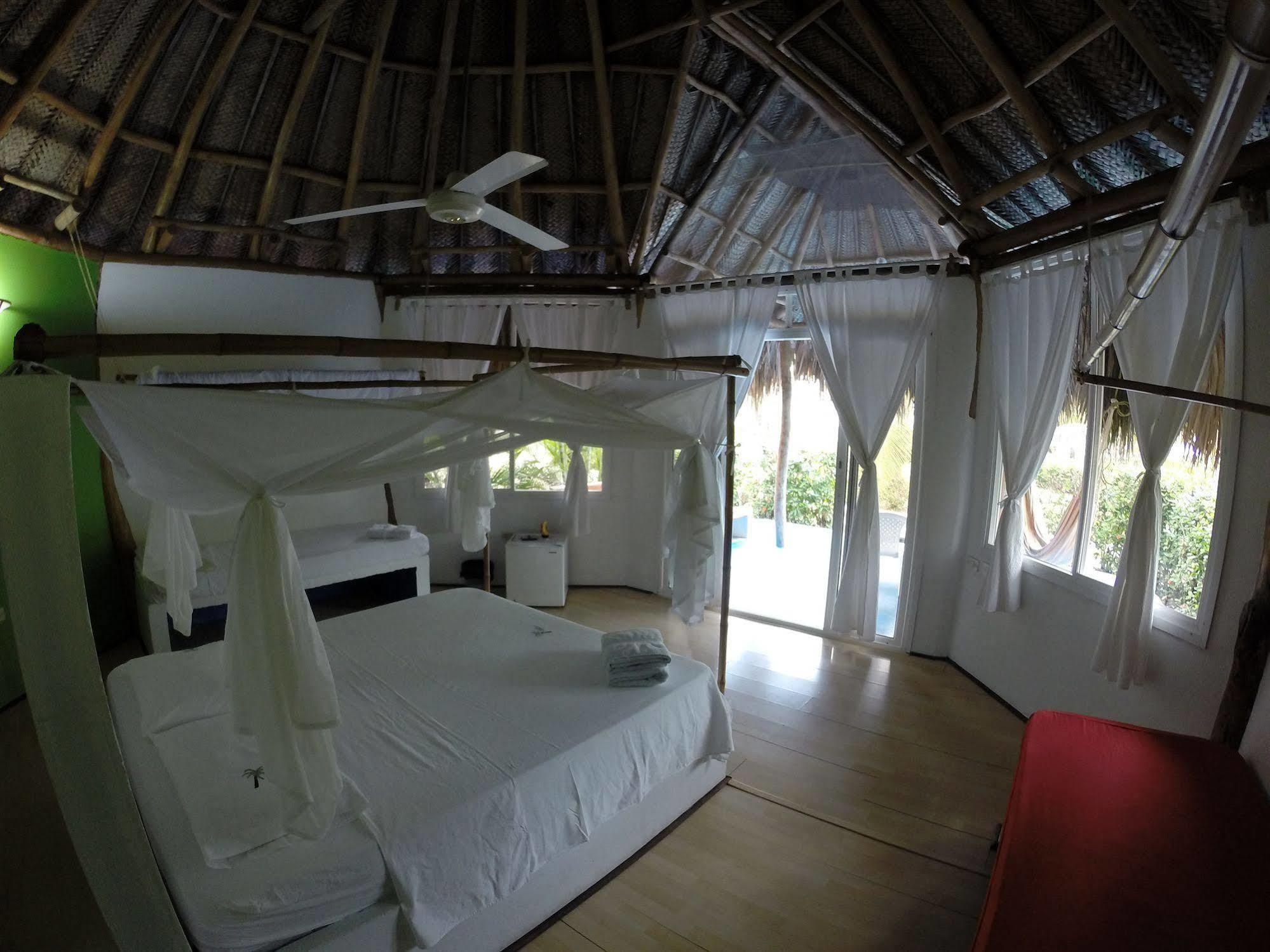 Hotel Playa Mandala Palomino Exterior photo